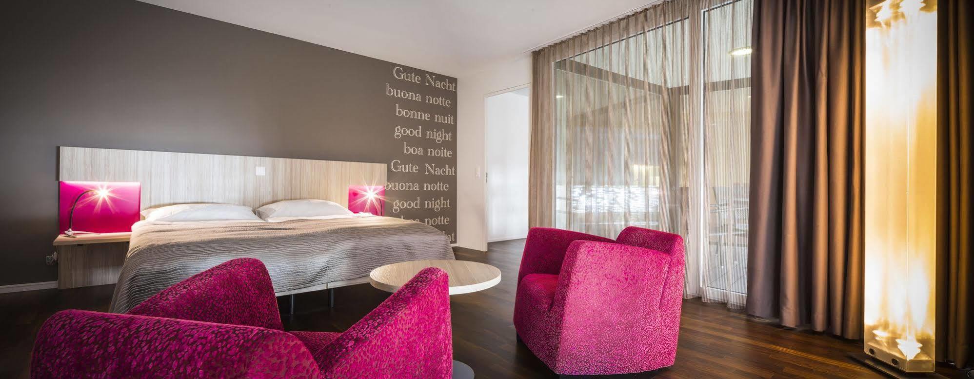 Baxter Hotel Visp Room photo